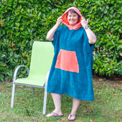 Patron couture PDF gratuit d'un poncho de plage mixte adulte