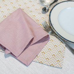 Tuto couture facile pour couper et coudre nappe et serviettes de table