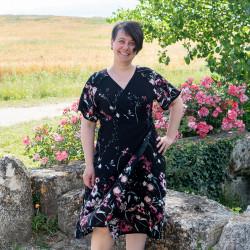 Patron PDF robe blouse portefeuille Sésame, du 34 au 56