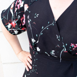 Patron PDF robe blouse portefeuille Sésame, du 34 au 56