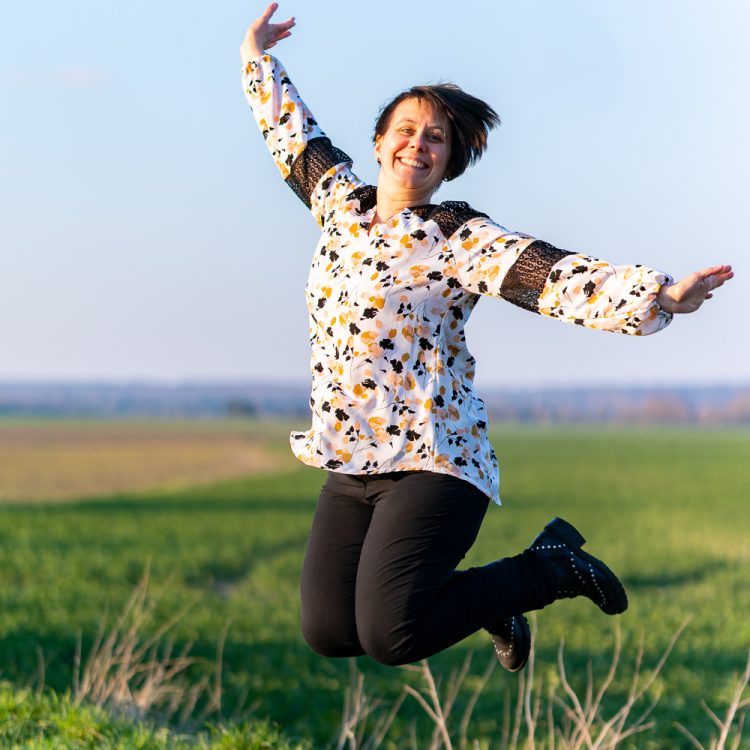 Illustration de l'article "La blouse Châtaigne aux couleurs du printemps"